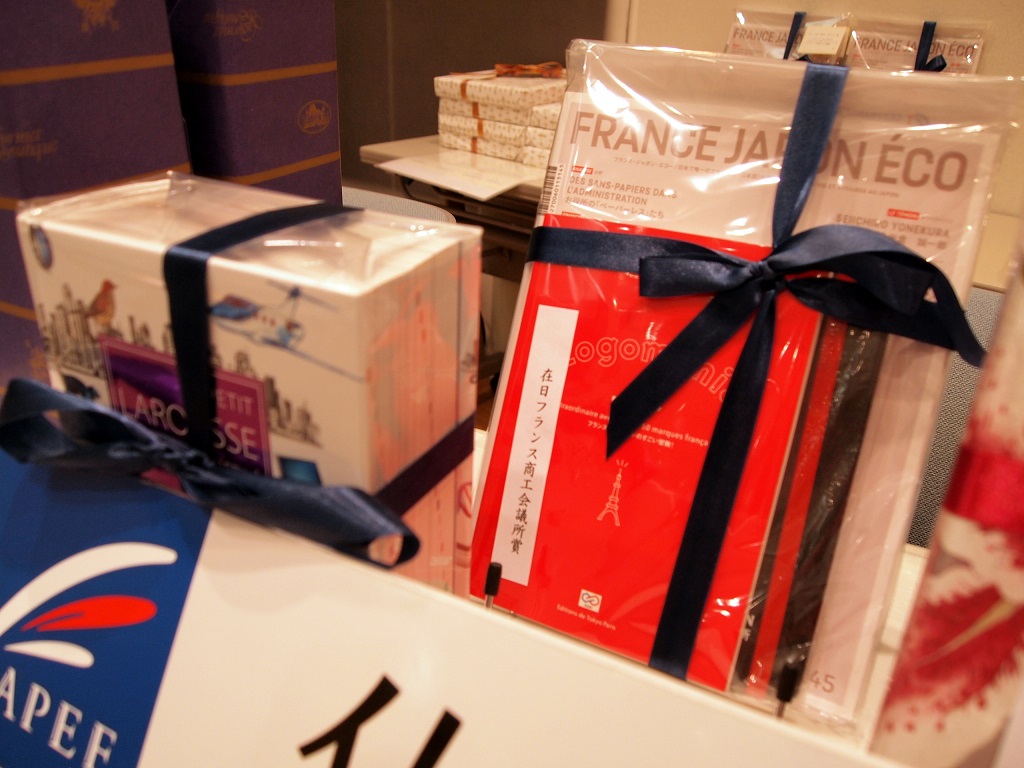 表彰式スナップ(賞品) 表彰式スナップ(賞品)